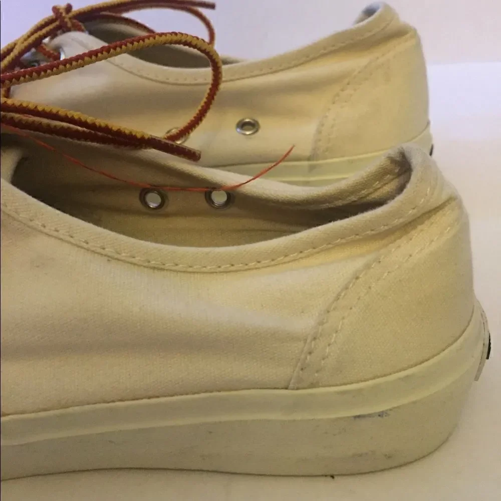 American Eagle Outfitters Boat Shoe